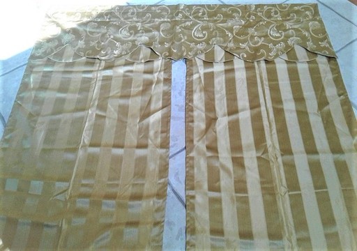 1 pc Golden Curtains size Length 82 inch x 57 inch